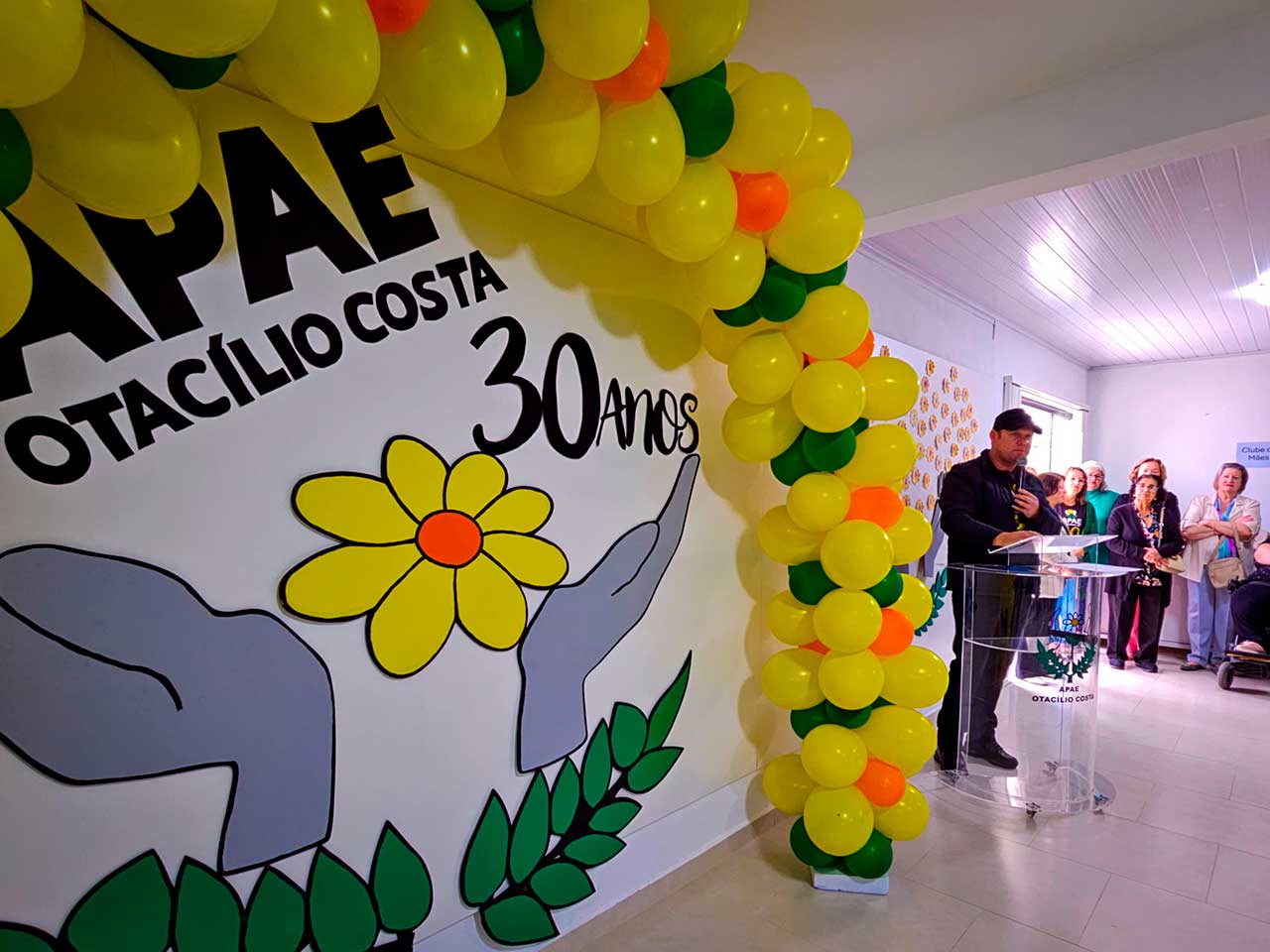 Fernanda participou destacou a importância das Apaes na transformação de vidas e na construção de uma sociedade mais inclusiva